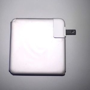 USB-C Power Adapter white laptop 100w
